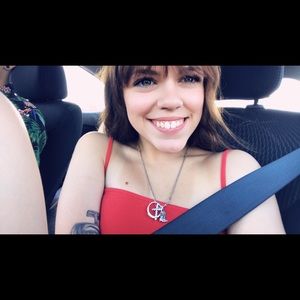 Meet your Posher, Marissa